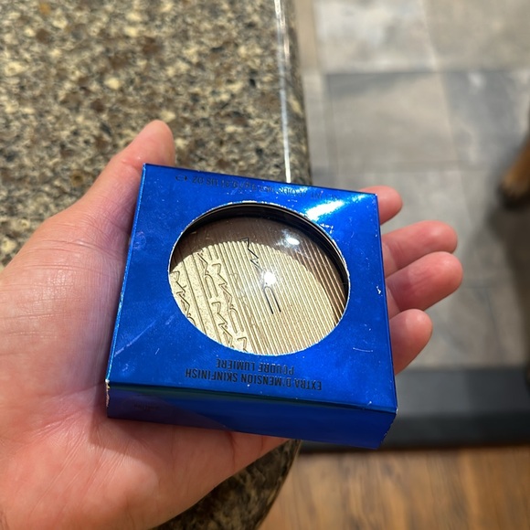 MAC Extra Dimension Skinfinish “oh, darling” BNIB limited edition - Picture 5 of 5